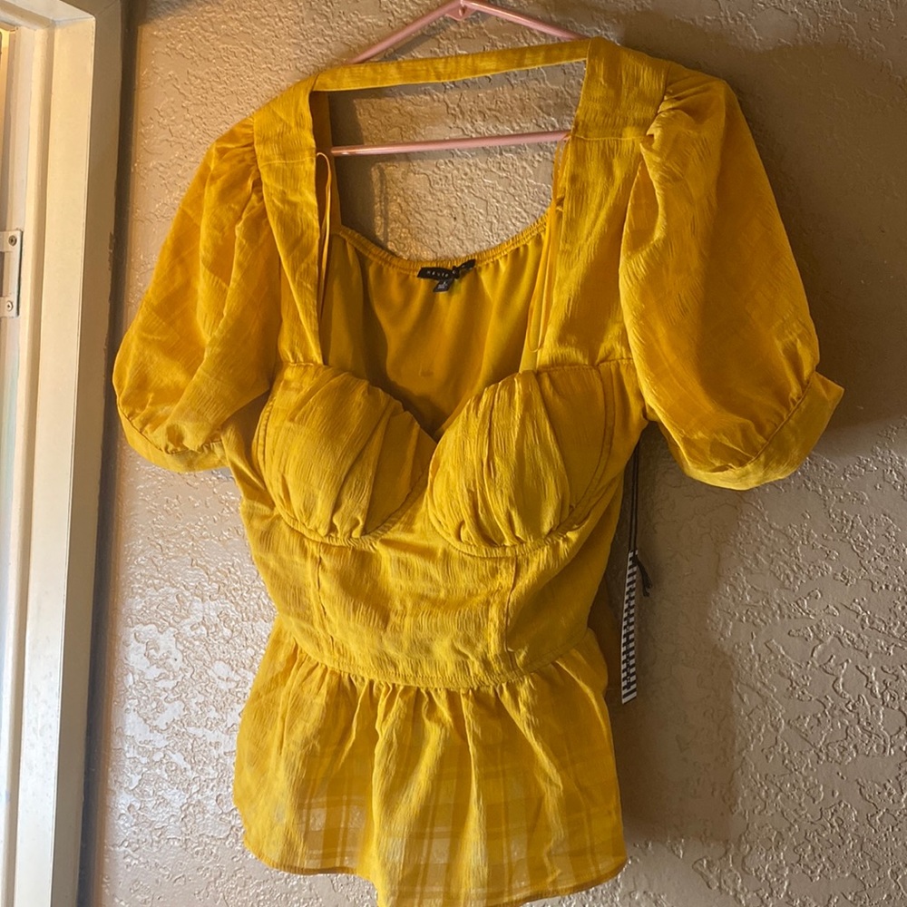 Never worn.